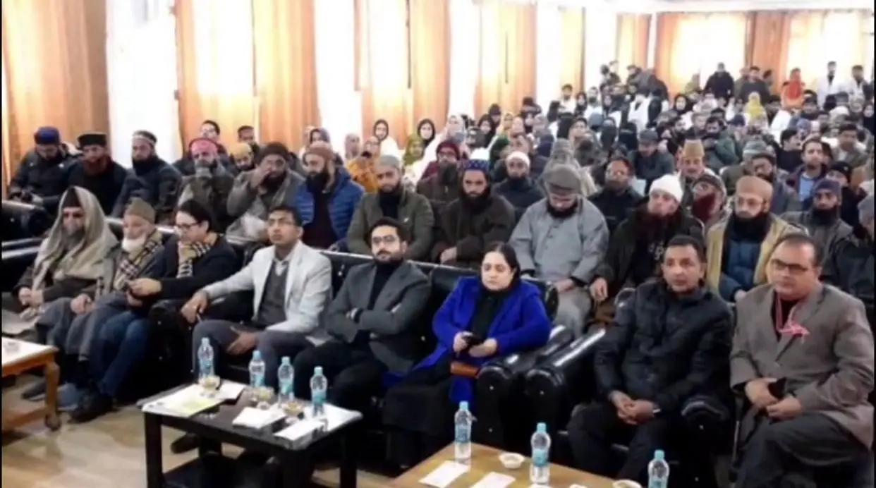 Kashmir administration taps religious leaders to fight drug abuse among youth