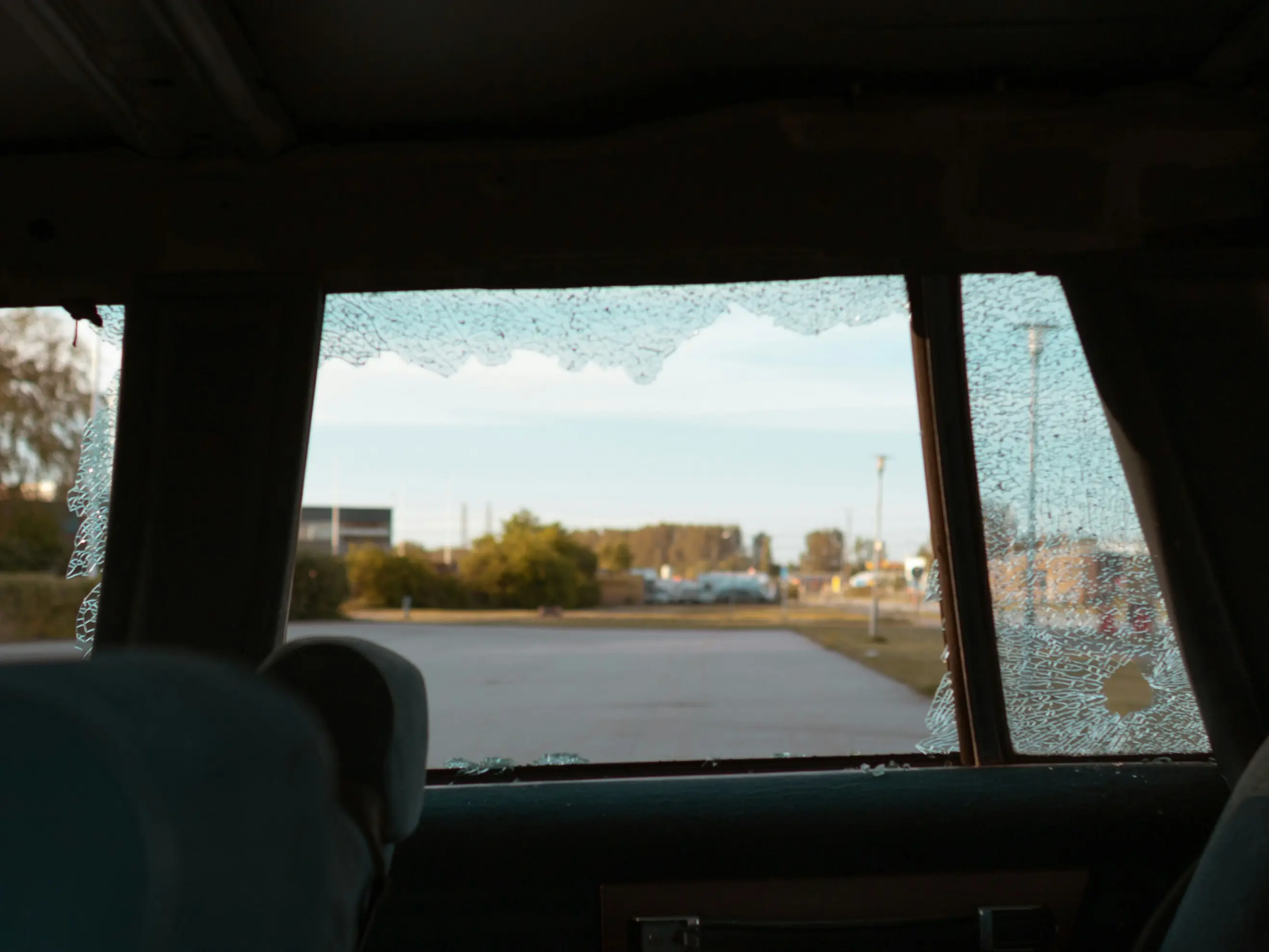 Tragic MIX-UP: Teen pronounced dead at crash site turns out to be alive. Second one believed alive had died Tragic MIX-UP: Teen pronounced dead at crash site turns out to be alive. Second one believed alive had died