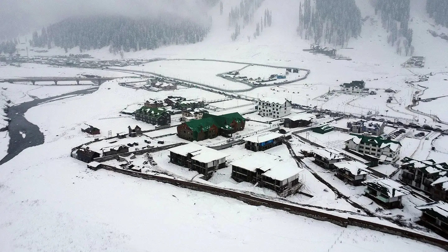 Severe cold wave grips J&K and Ladakh; Drass shivers at minus 22.8°C