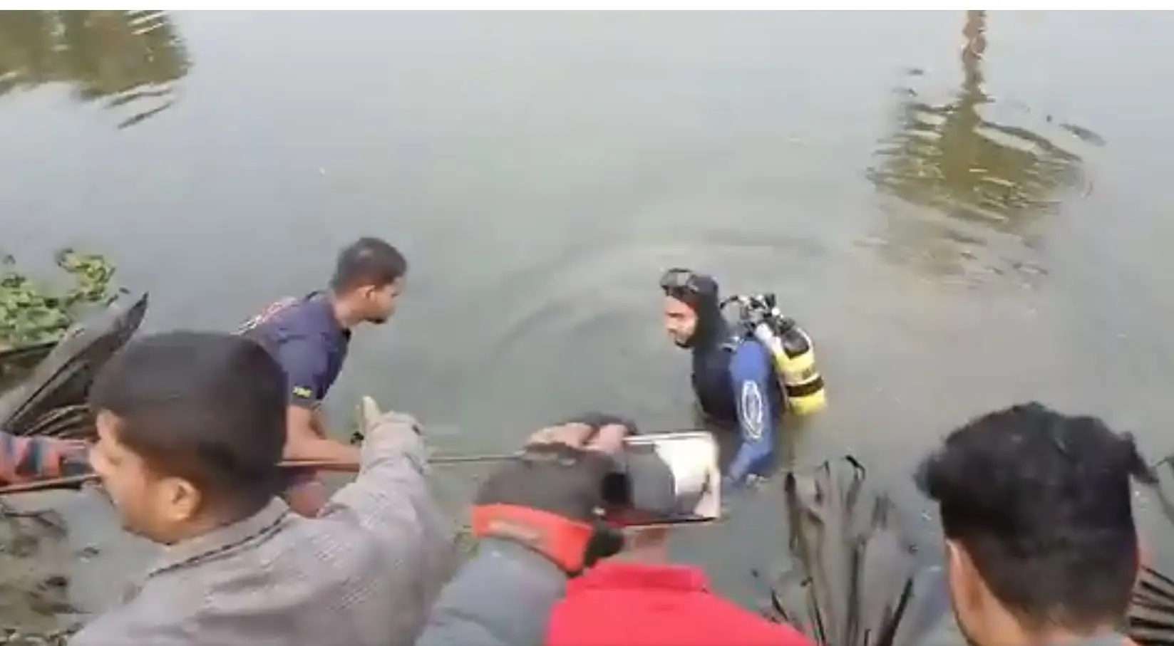 Hindu man dies after jumping into canal as mob chases him in Bangladesh