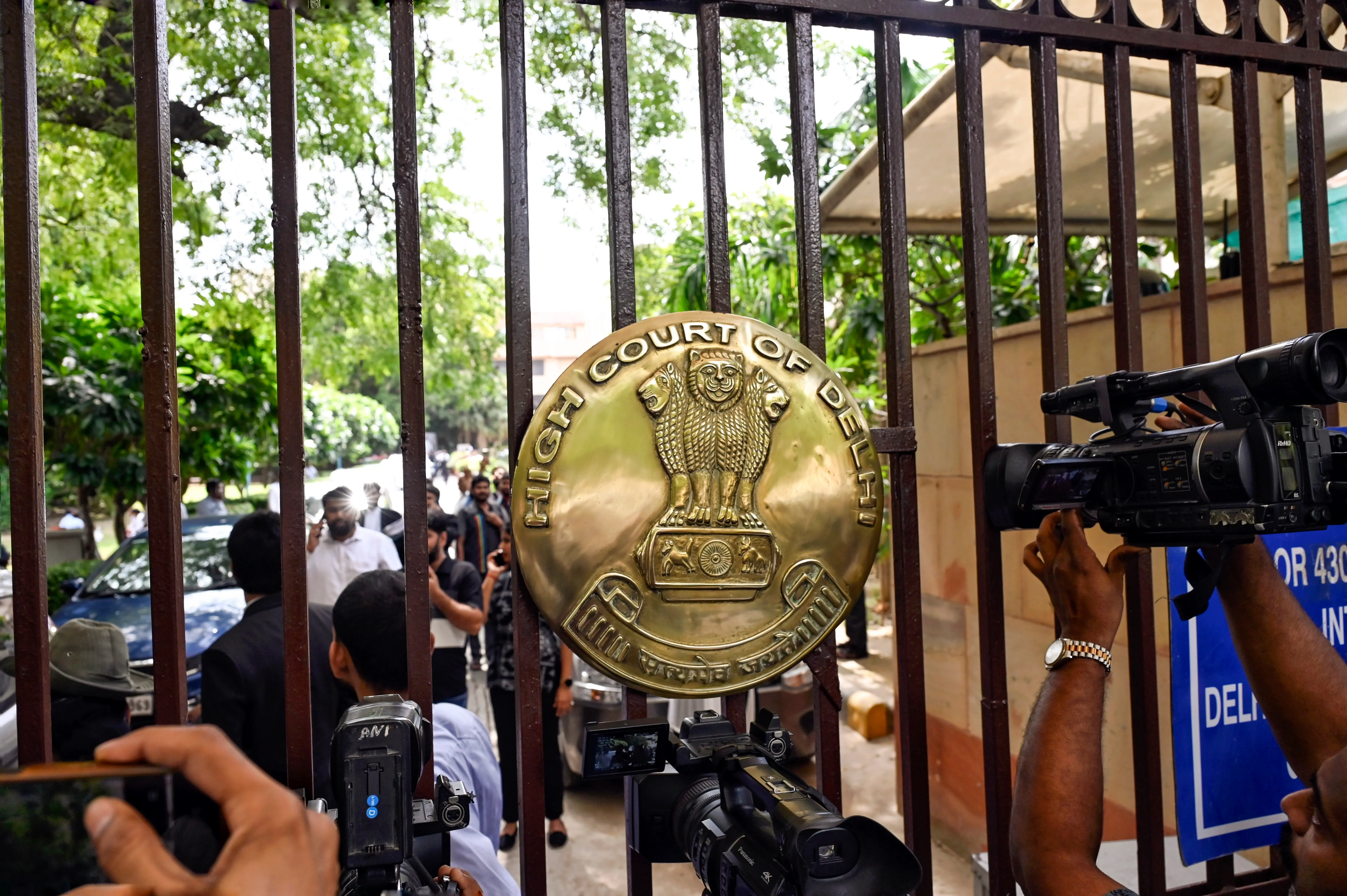 Delhi High Court issues notice on PIL over data privacy violations by digital lending apps