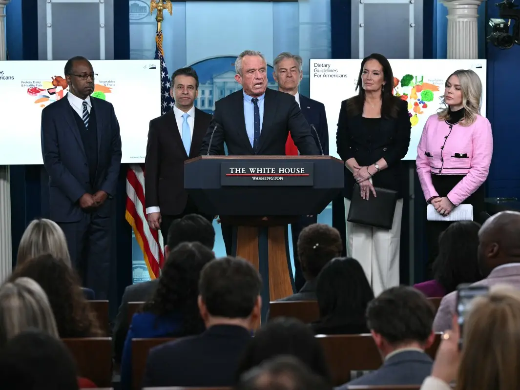 'More protein, less sugar': Trump administration overhauls US dietary guidelines 'More protein, less sugar': Trump administration overhauls US dietary guidelines