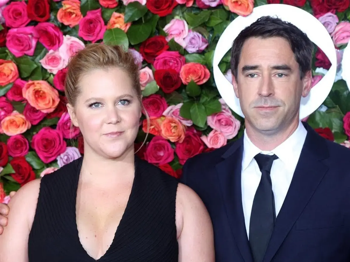 Amy Schumer Files for Divorce from Chris Fischer