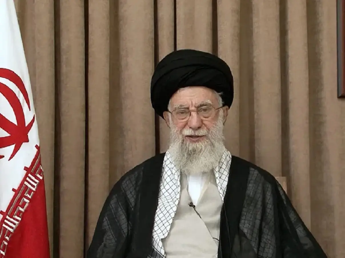 ‘Trump’s hands stained with the blood of Iranians, some rioters want to please him,’ says Khamenei amid ‘Death to America’ chants ‘Trump’s hands stained with the blood of Iranians, some rioters want to please him,’ says Khamenei amid ‘Death to America’ chants