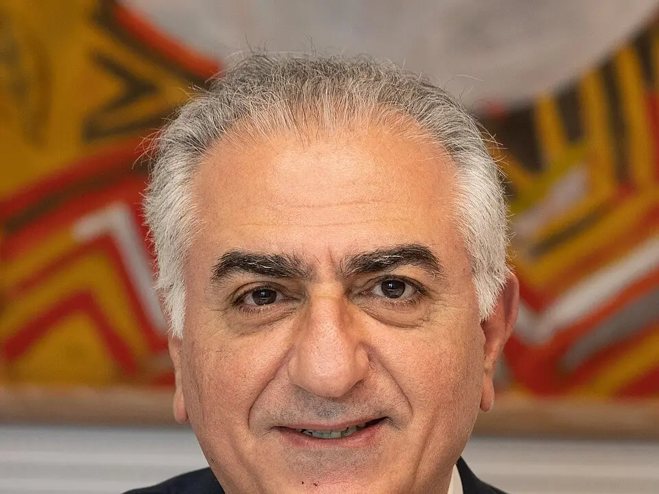 'Please be prepared to intervene to help the people of Iran': Reza Pahlavi urges support from Donald Trump as protestors throng streets 'Please be prepared to intervene to help the people of Iran': Reza Pahlavi urges support from Donald Trump as protestors throng streets