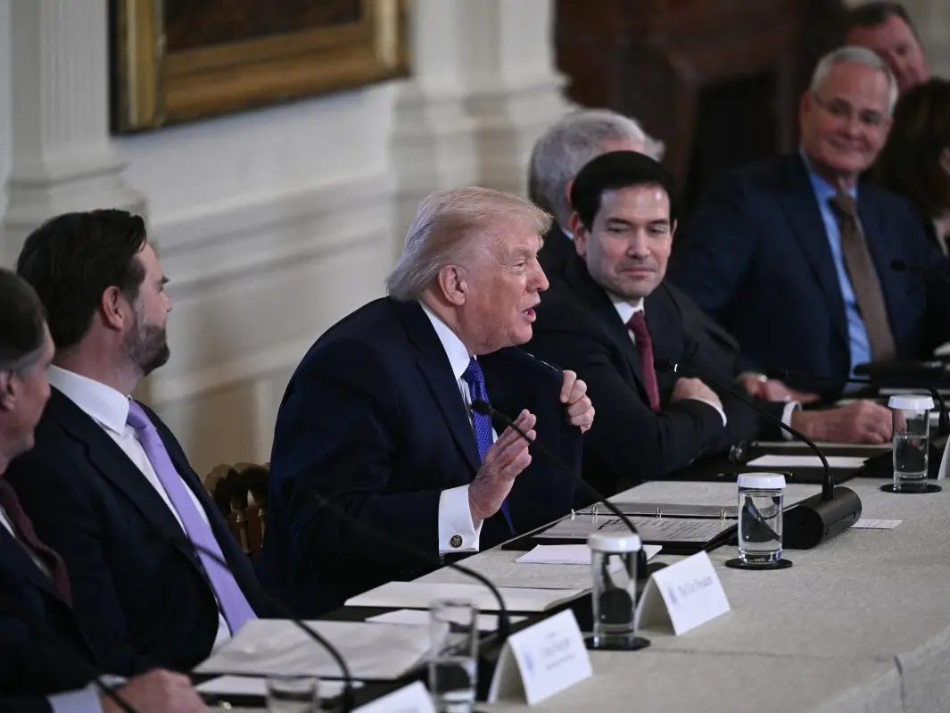 'Deal with us directly': Trump tells oil executives US, not Venezuela, will make decisions on Caracas' vast reserves 'Deal with us directly': Trump tells oil executives US, not Venezuela, will make decisions on Caracas' vast reserves