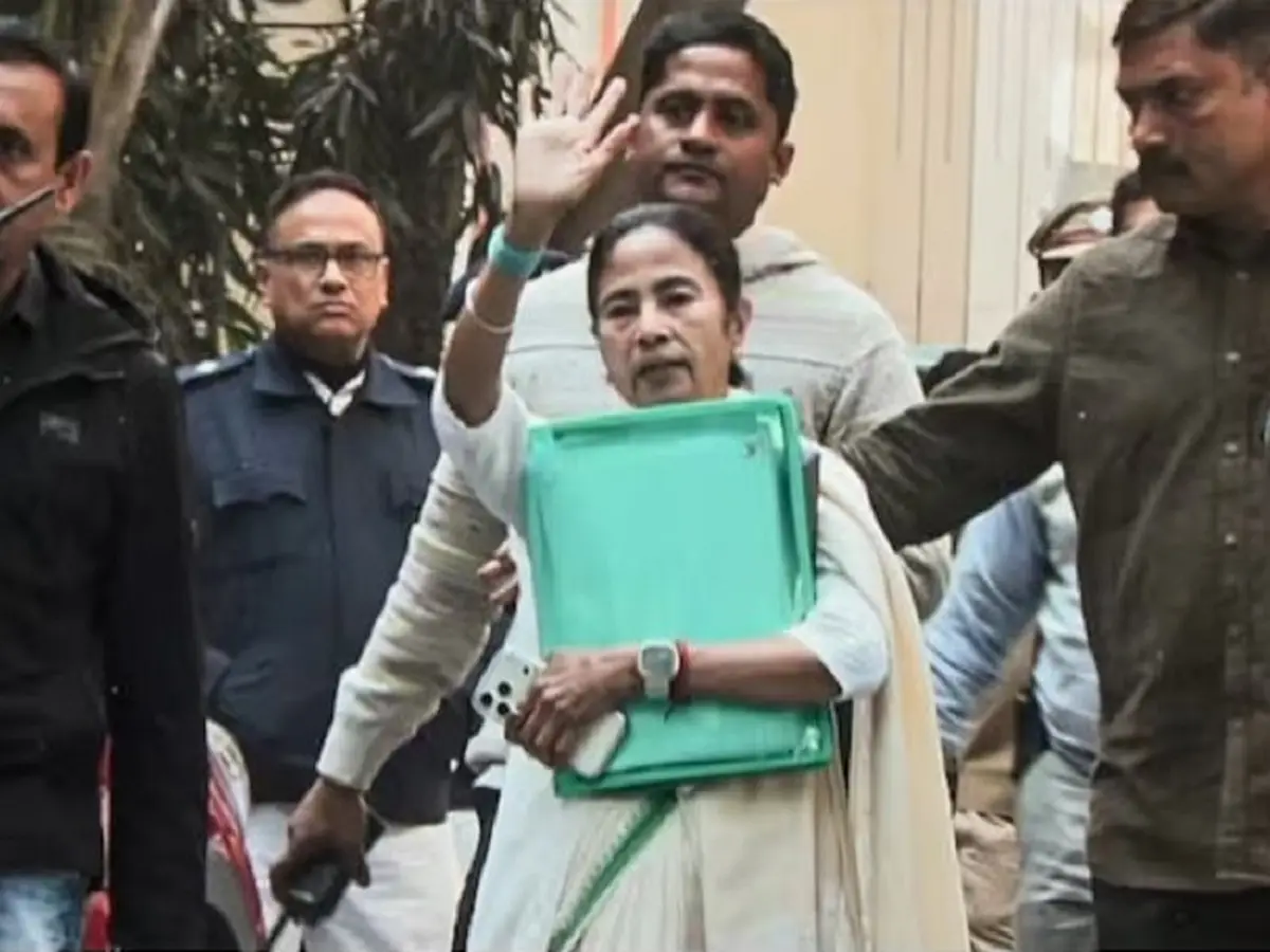ED moves SC over ‘interference’ from Mamata govt in I-PAC raids, Bengal ...