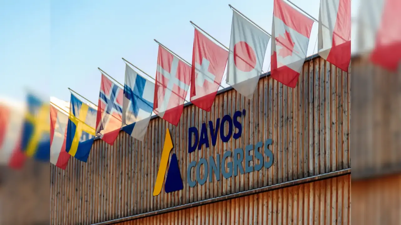 The Global Cooperation Barometer: Measuring the decline in unity