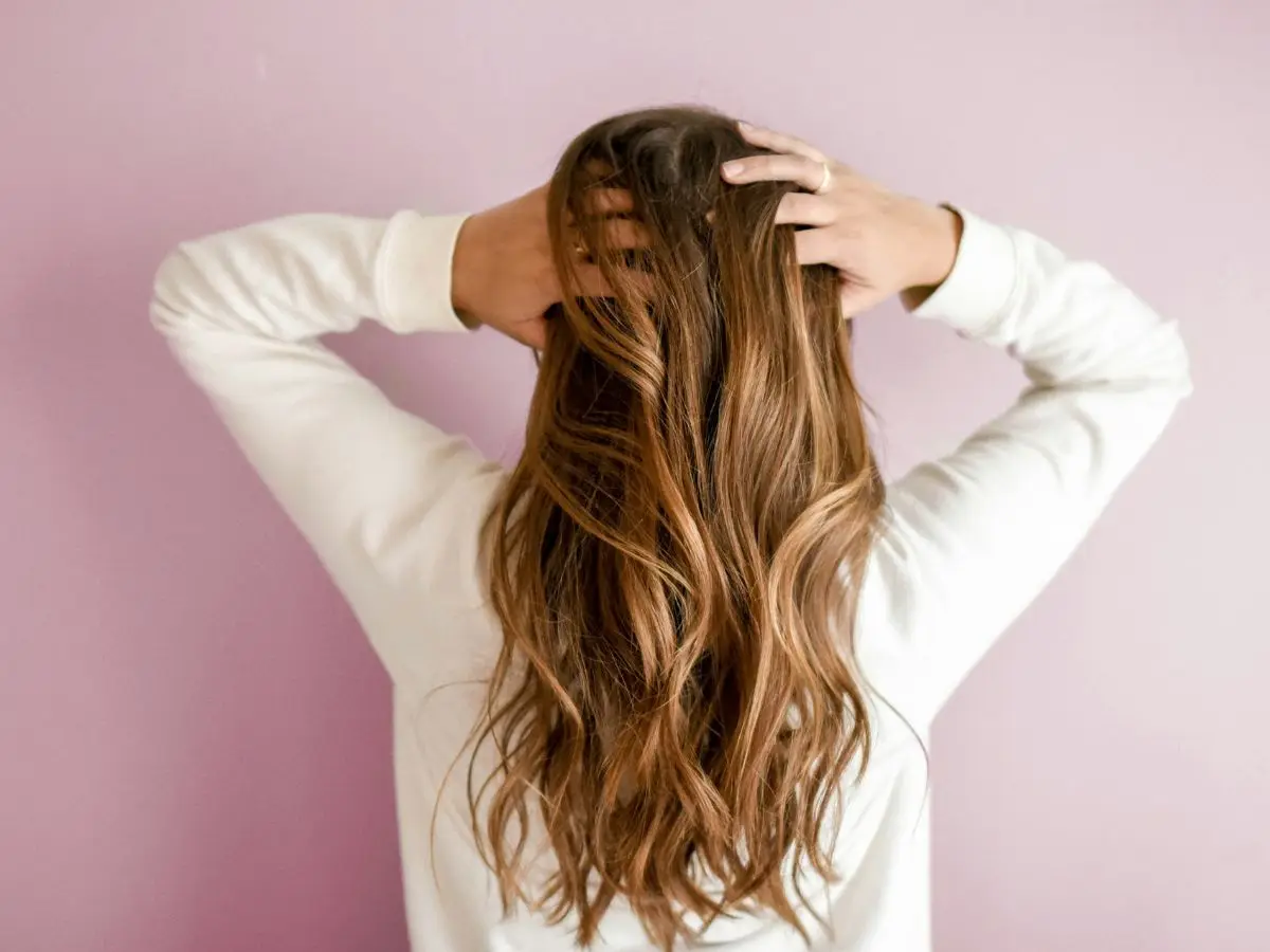 Winter hair care routine: 7 tips to tackle dryness, frizz and hair fall