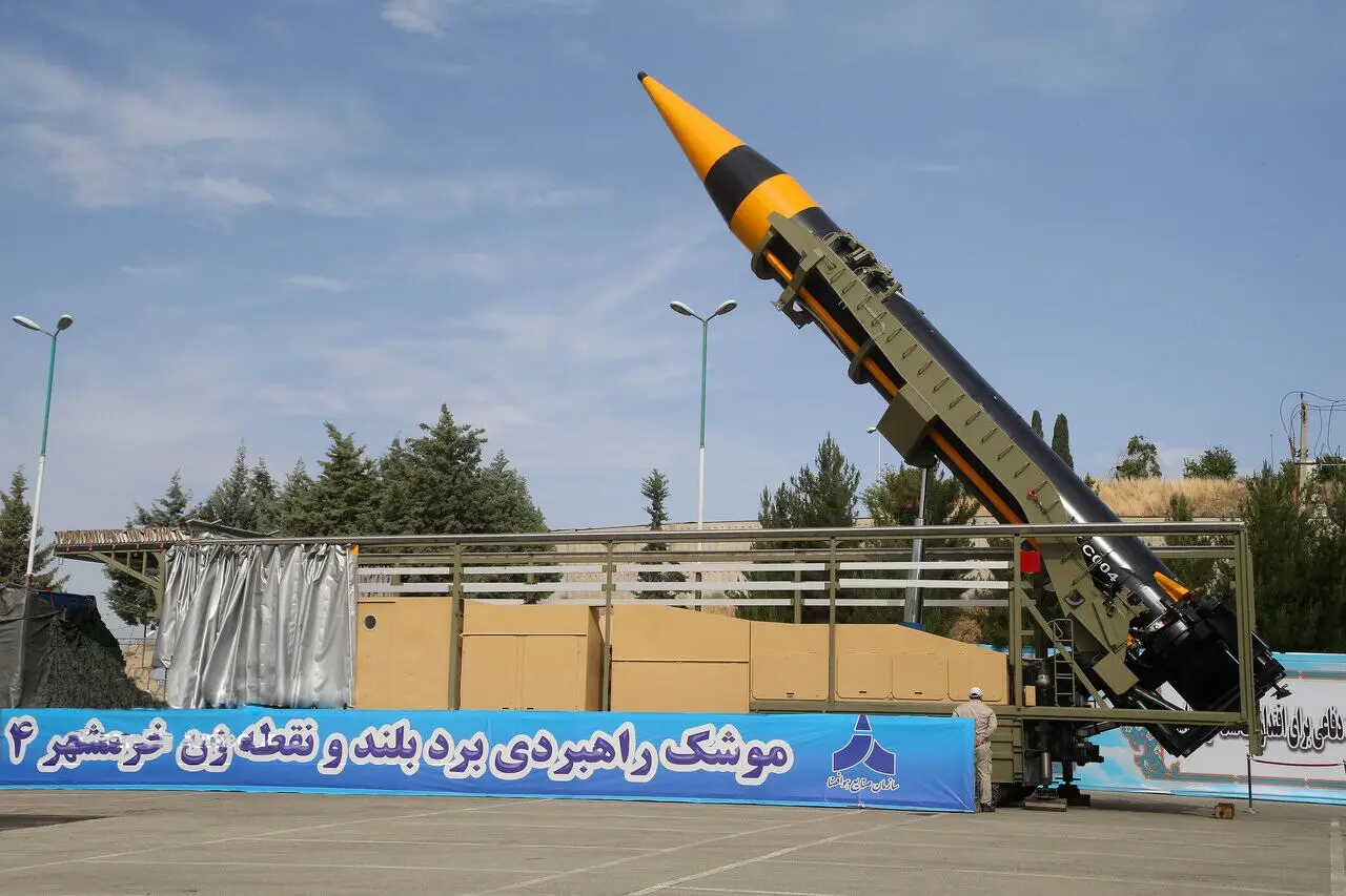 A heavy warhead at the centre of attention