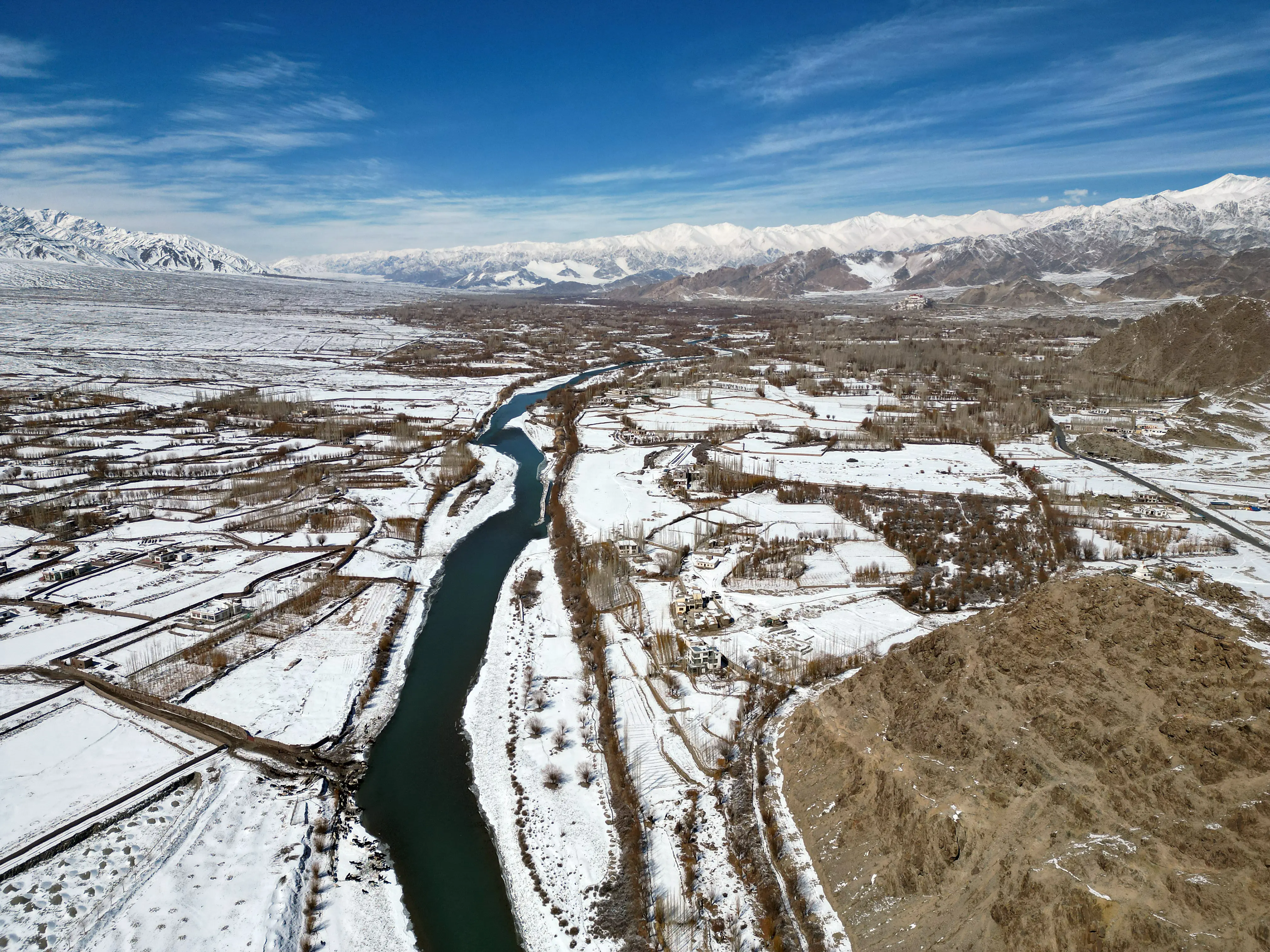 No respite from cold wave as sub-zero temperatures grip J&K, Ladakh No respite from cold wave as sub-zero temperatures grip J&K, Ladakh
