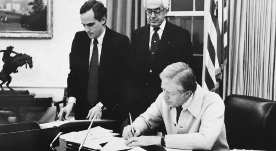 The Algiers Accords Ending the crisis, but not the feud