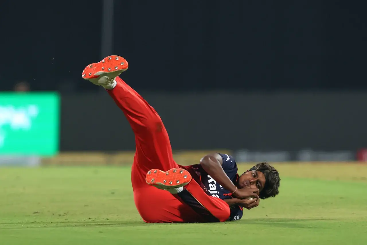 LIVE SCORE | RCB vs UPW: Bowlers run riot vs UPW