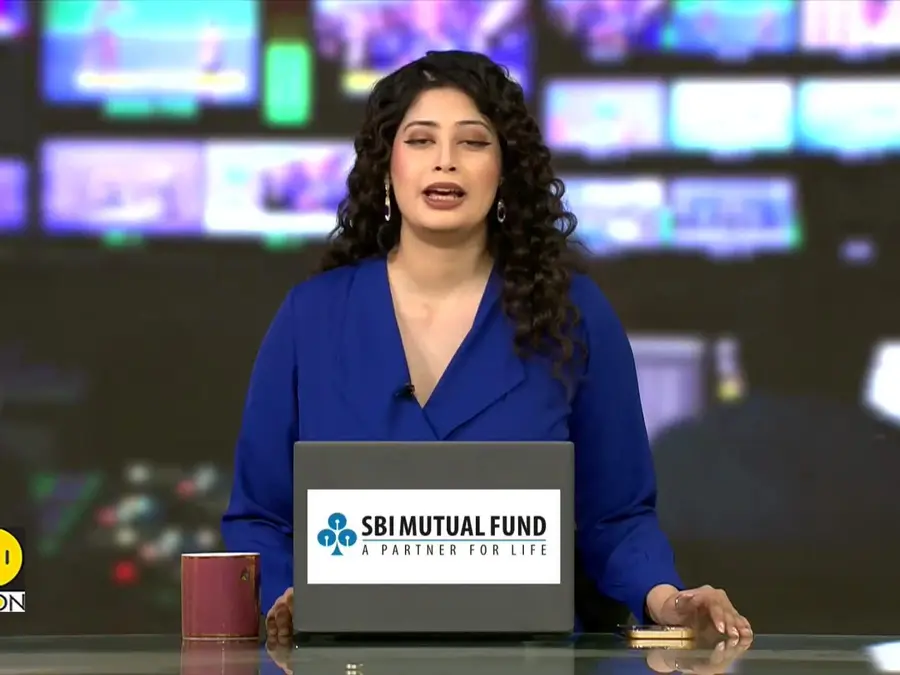 Giant Pandas Play in Vienna Snow That Mirrors Their Home in China | WION