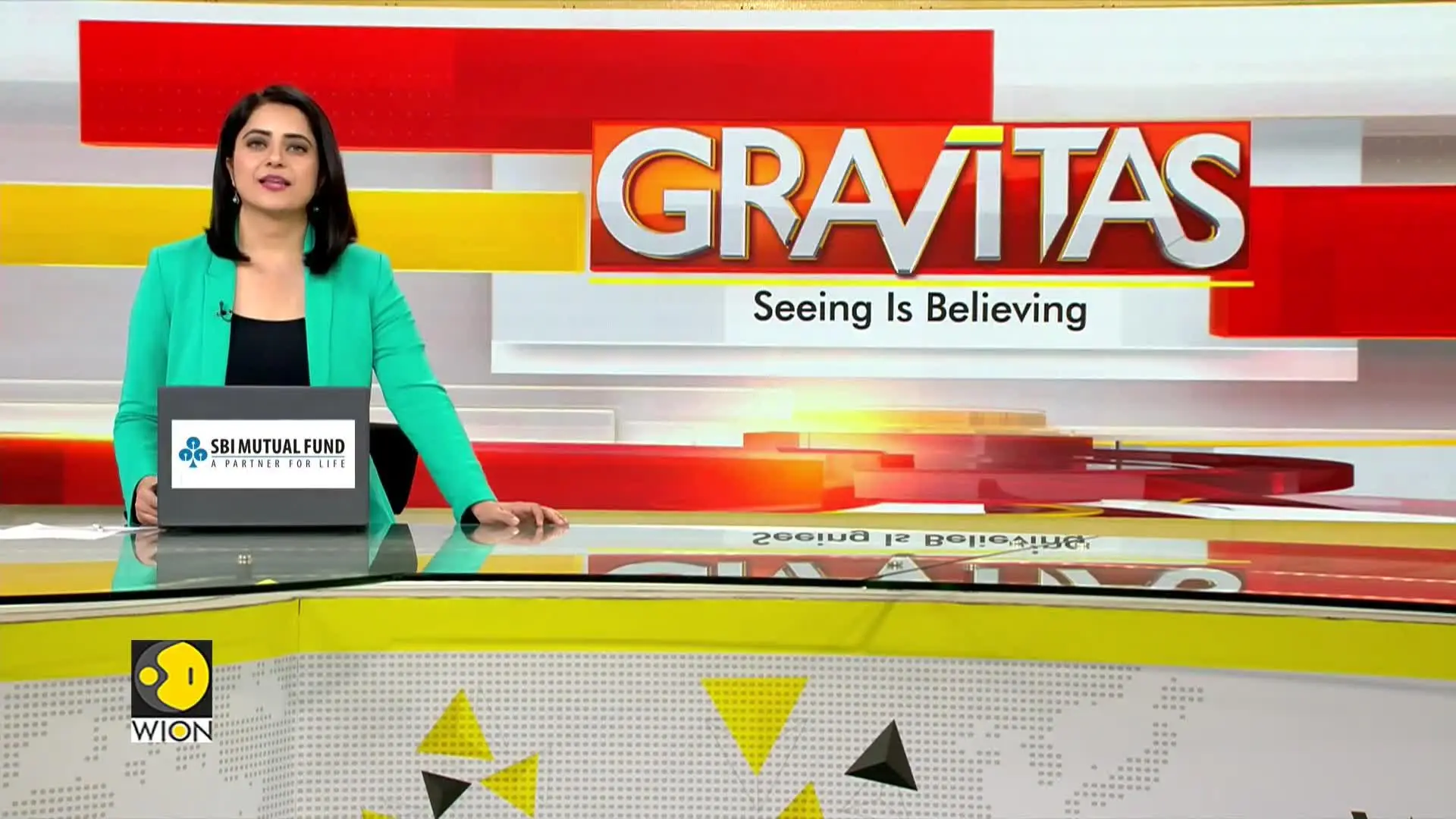 Zoe Saldaña Becomes Highest-Grossing Actor of All Time, Surpassing Scarlett Johansson