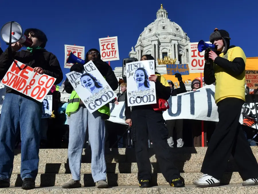 Another day, another ICE shooting: Federal agent shoots Minneapolis man in leg days after Renee Good killing