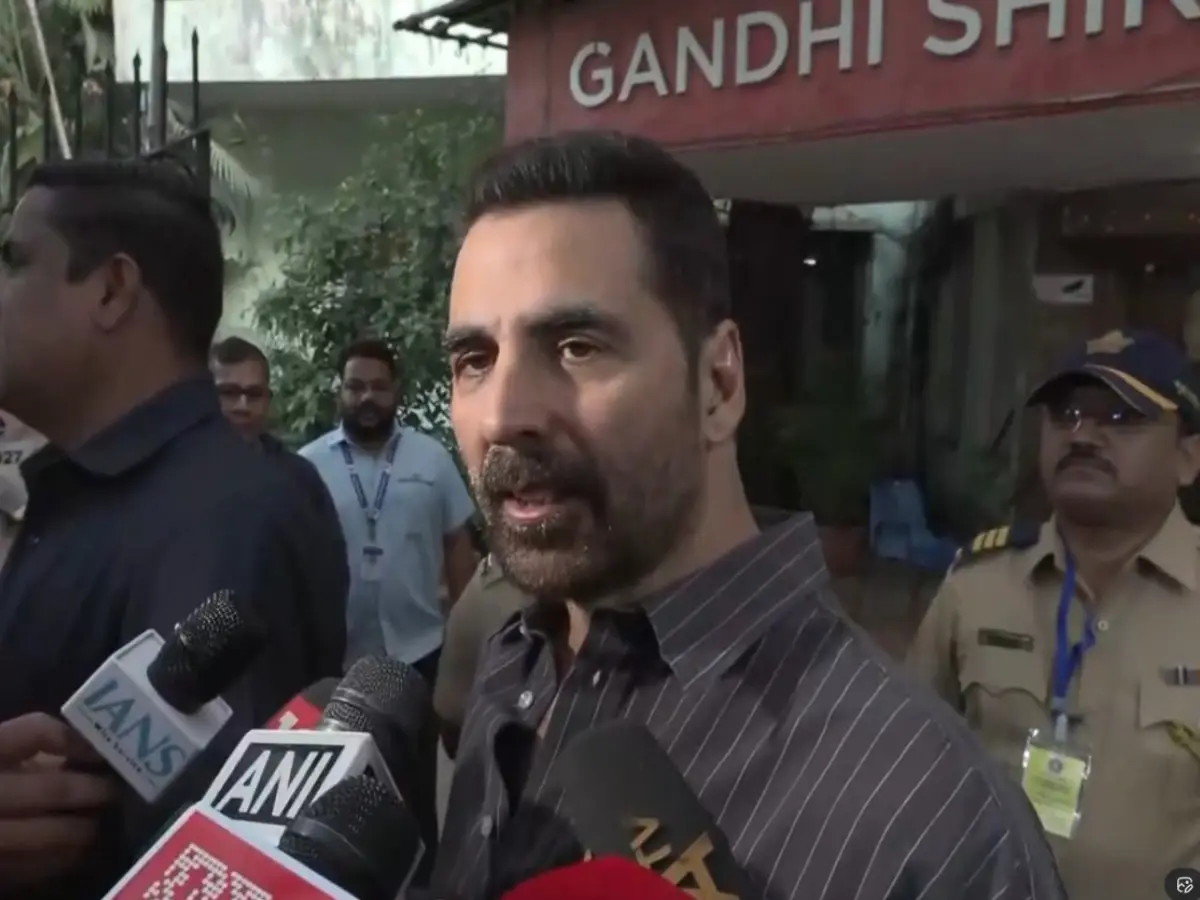 Akshay Kumar talks about LPG shortage, says wife-Twinkle Khanna bought two induction stoves Akshay Kumar talks about LPG shortage, says wife-Twinkle Khanna bought two induction stoves