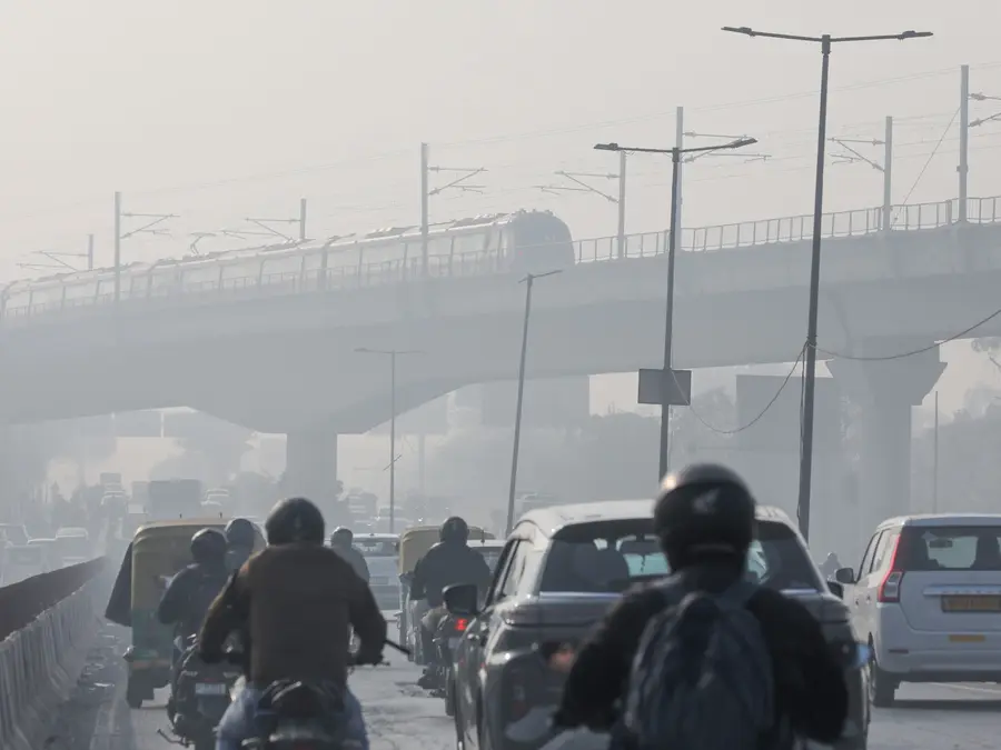 Delhi records coldest January morning in 3 years as mercury dips to 2.9°C, AQI remains very poor