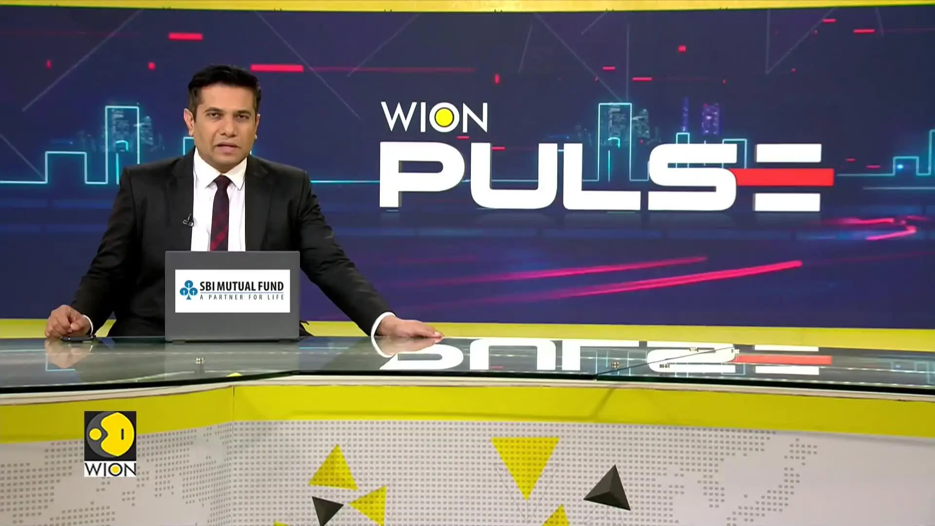 U.S. President Donald Trump Vows to Impose Tariffs on Countries Supporting Greenland