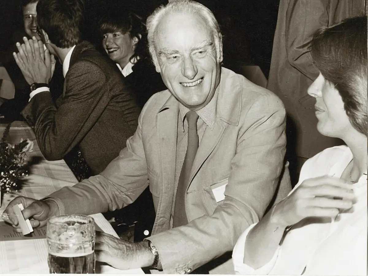 Francis Crick - Nobel in Medicine in 1962 - Sold in 2013