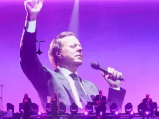 Spanish singer Julio Iglesias says abuse allegations 'absolutely false' Spanish singer Julio Iglesias says abuse allegations 'absolutely false'