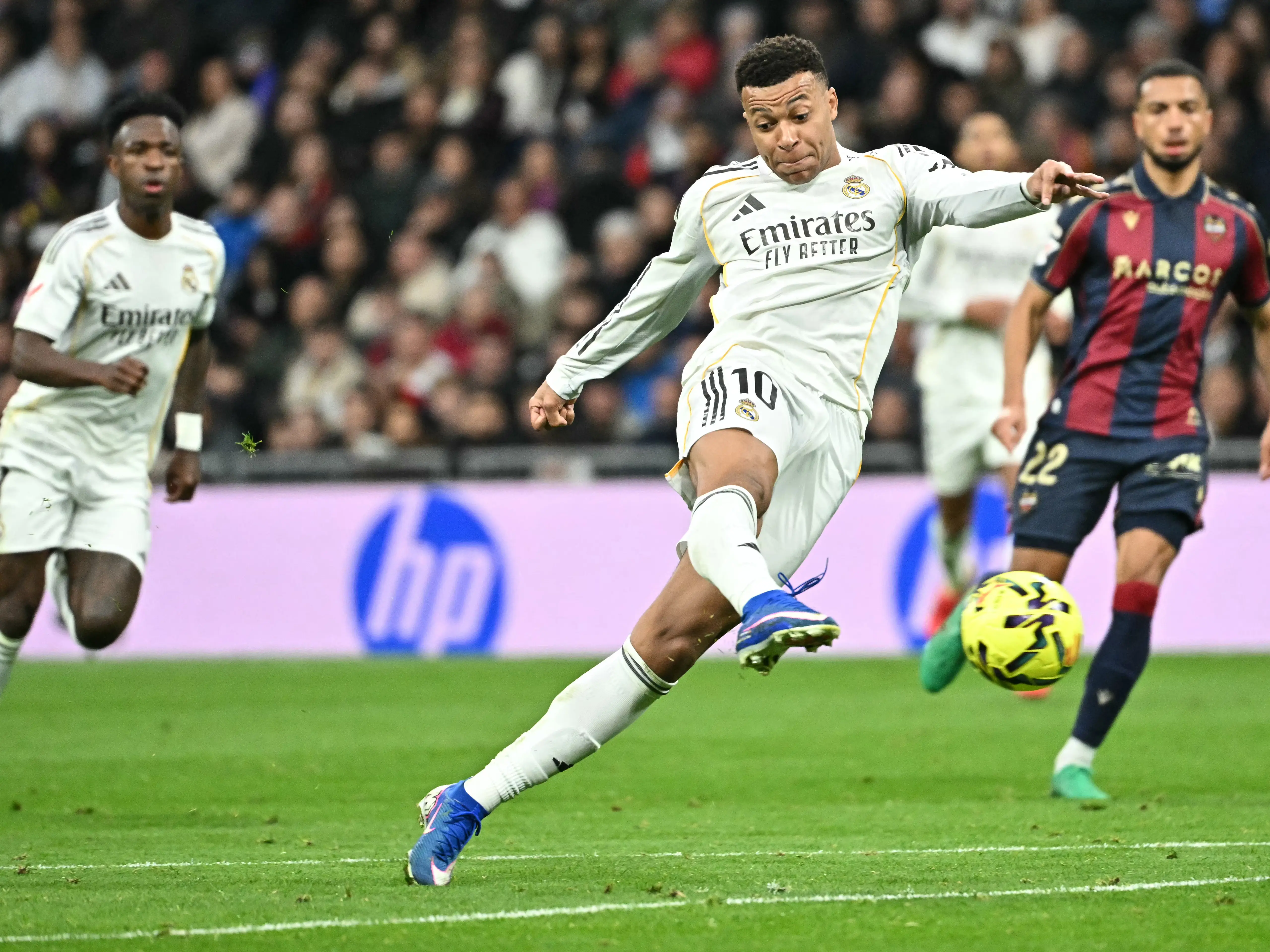 La Liga 2025-26: Real Madrid overcome Bernabeu boos to record Alvaro Arbeloa's first win La Liga 2025-26: Real Madrid overcome Bernabeu boos to record Alvaro Arbeloa's first win