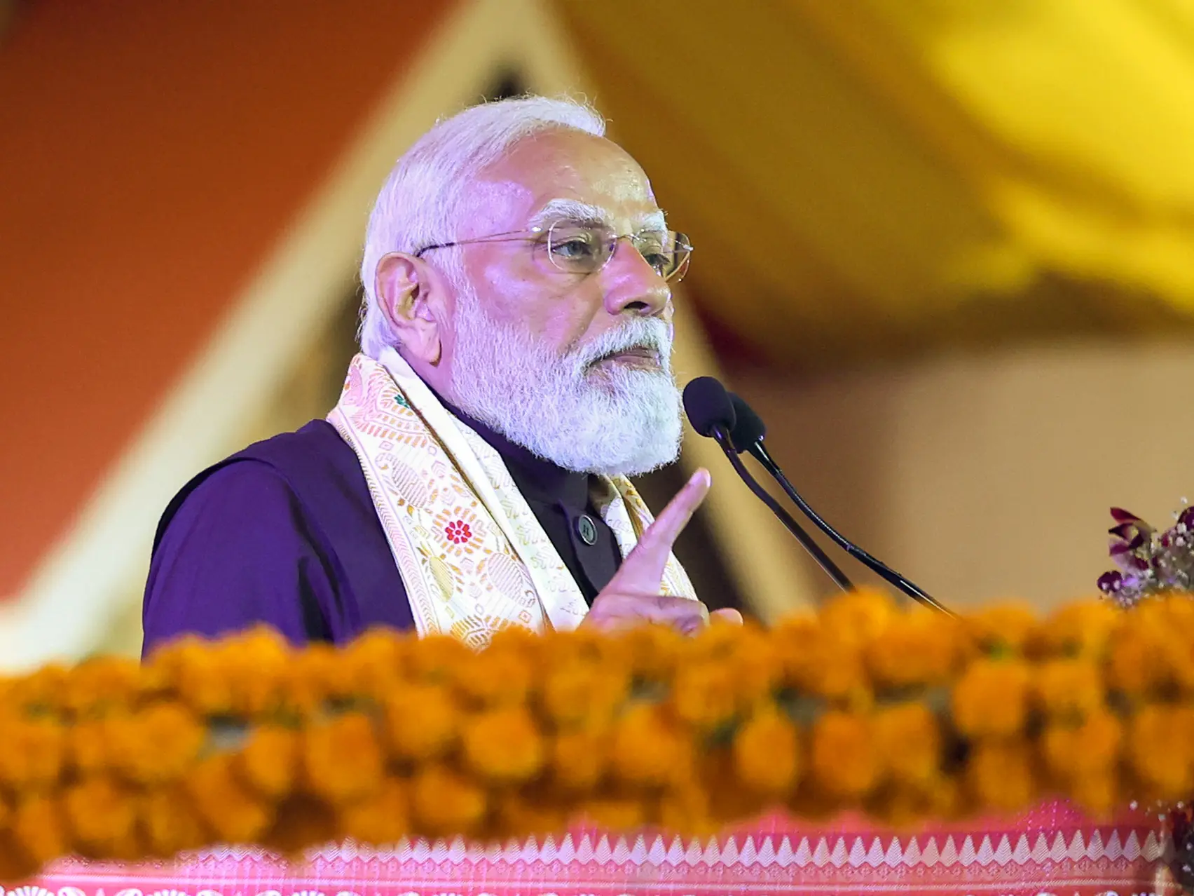 PM Modi lays foundation of 86 km long Kaziranga elevated corridor, flags off two Amrit Bharat trains in Assam PM Modi lays foundation of 86 km long Kaziranga elevated corridor, flags off two Amrit Bharat trains in Assam