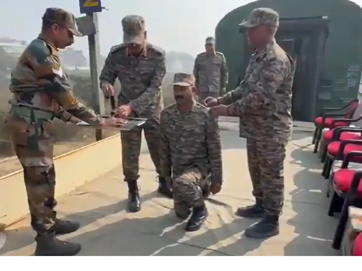 Indian Army Holds Rare Promotion Ceremony on Moving Train