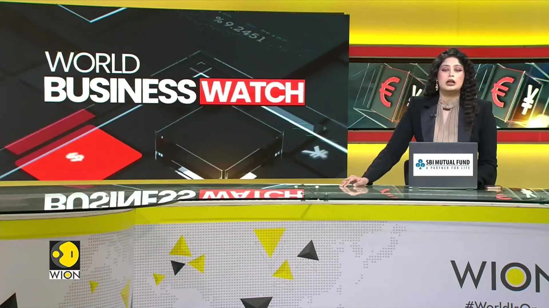 Supreme Court Set to Review Tariff Policy Amid New Tariff Threats | World Business Watch