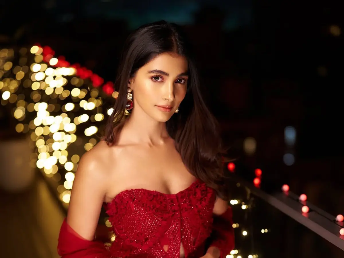 Pooja Hegde recalls facing misconduct on film set early in her career Pooja Hegde recalls facing misconduct on film set early in her career