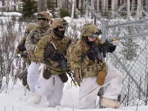 Surviving -50°C: What type of clothing does the military use for arctic and high altitude warfare?