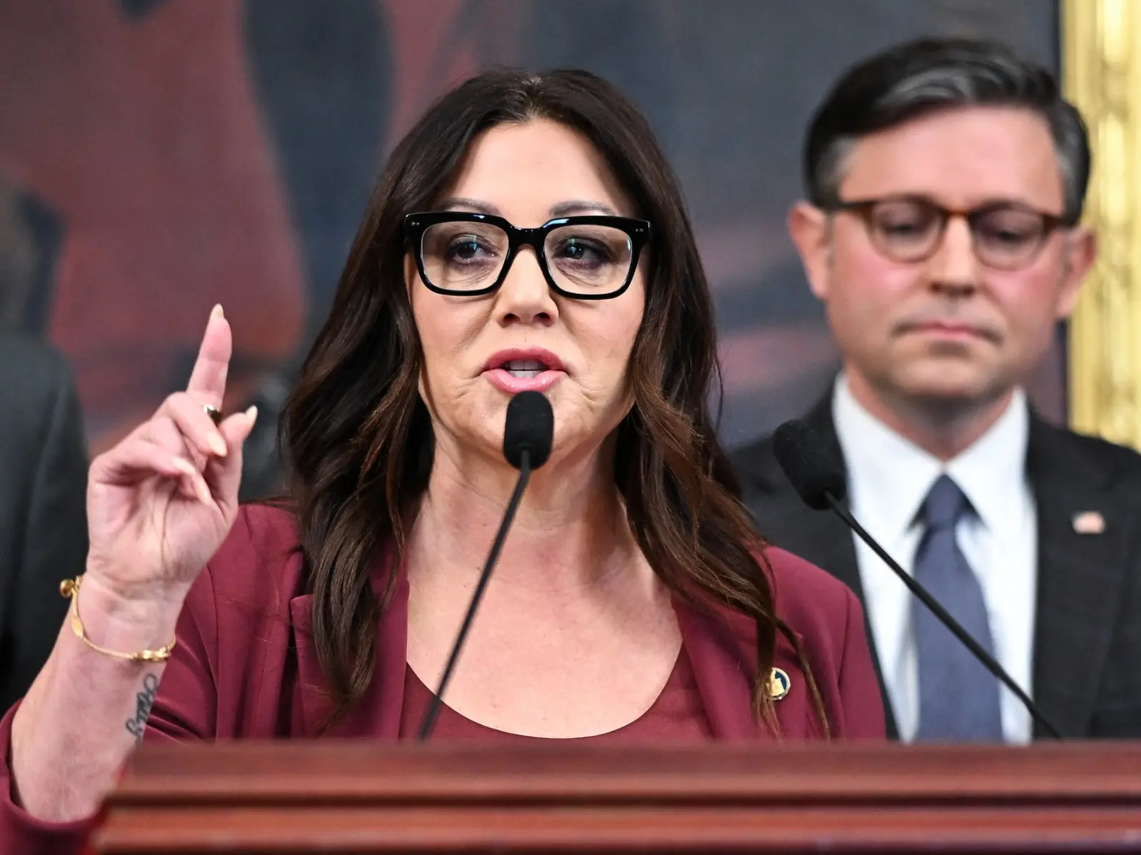 ‘She’s doing tremendous job’: Trump stands with Labor Secretary Lori Chavez-DeRemer after she’s accused of taking employee to strip club ‘She’s doing tremendous job’: Trump stands with Labor Secretary Lori Chavez-DeRemer after she’s accused of taking employee to strip club