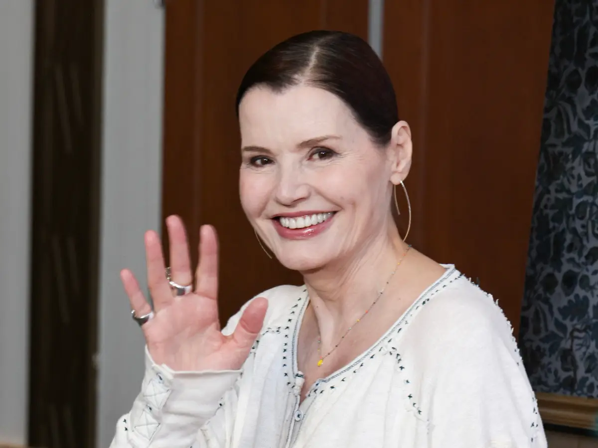 Geena Davis wird 70: Von Stuart Little bis Der Zufalls-Tourist – Sehen Sie ...