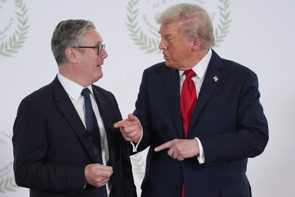 'China, Russia have noticed this weakness': Trump slams UK for Chagos deal with Mauritius