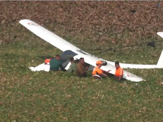 IAF aircraft 'force lands' in Uttar Pradesh, pilots safe IAF aircraft 'force lands' in Uttar Pradesh, pilots safe