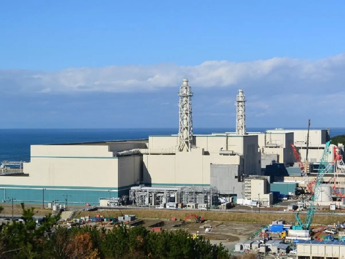 Japan restarts world’s largest nuclear plant, 15 years after shutting down all reactors Japan restarts world’s largest nuclear plant, 15 years after shutting down all reactors
