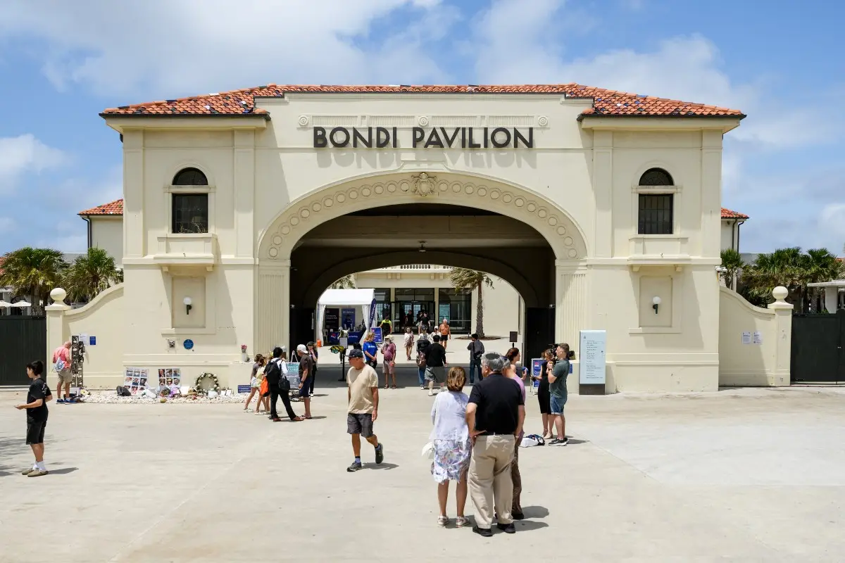 Another shooting shocks Australia: 3 killed in New South Wales on national day of mourning for Bondi attack victims