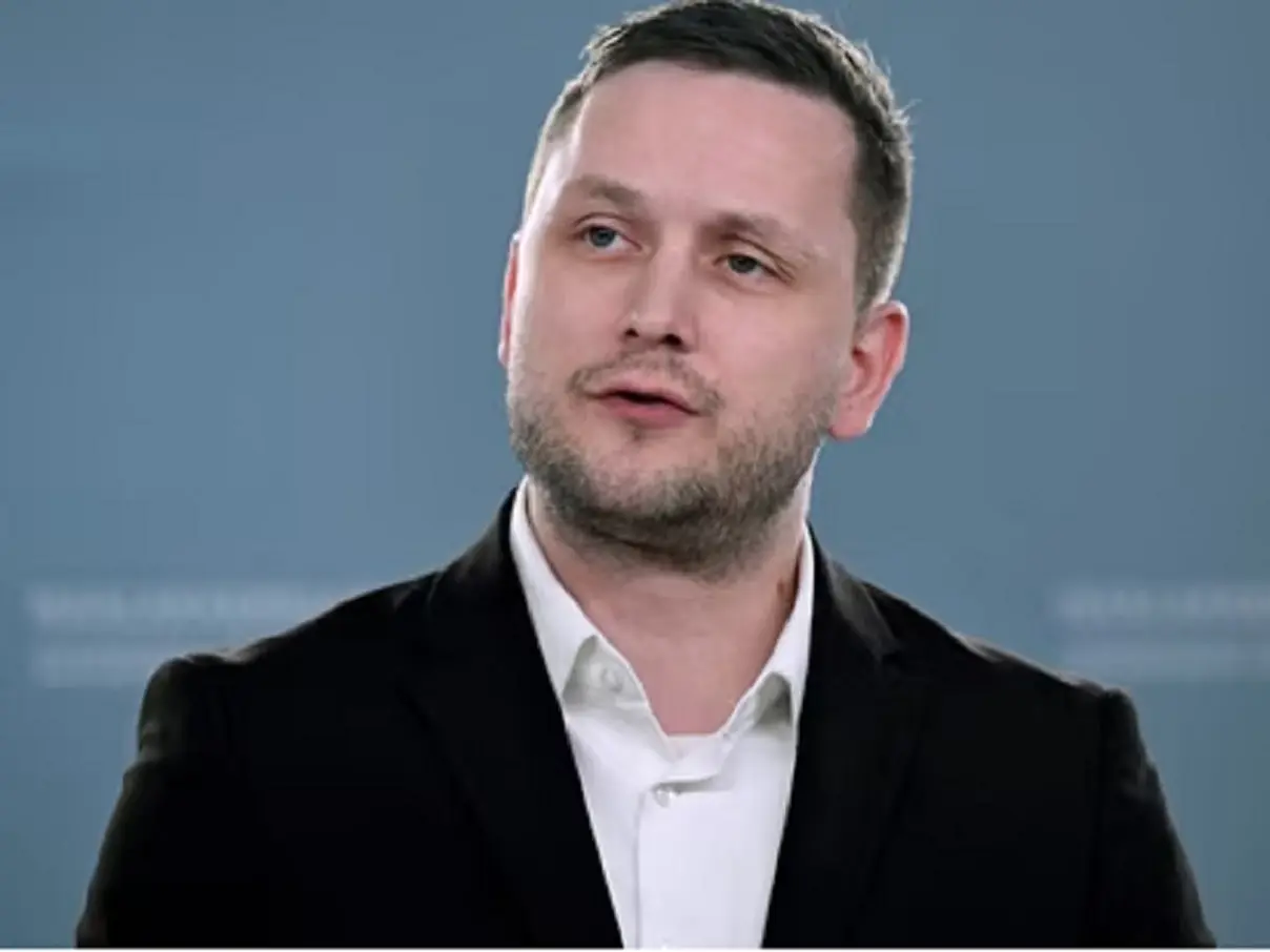 Trump claims ‘total access’ Greenland deal, PM Nielsen says unaware of details Trump claims ‘total access’ Greenland deal, PM Nielsen says unaware of details