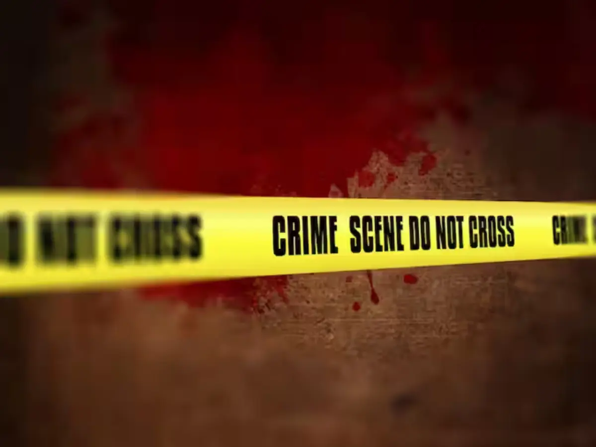 Woman kills husband with lover's help, allegedly watches porn videos with dead body in room Woman kills husband with lover's help, allegedly watches porn videos with dead body in room