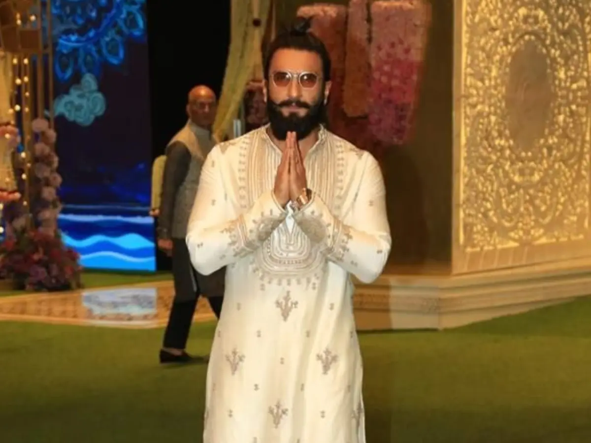 Traditional all-white kurta pyjamas