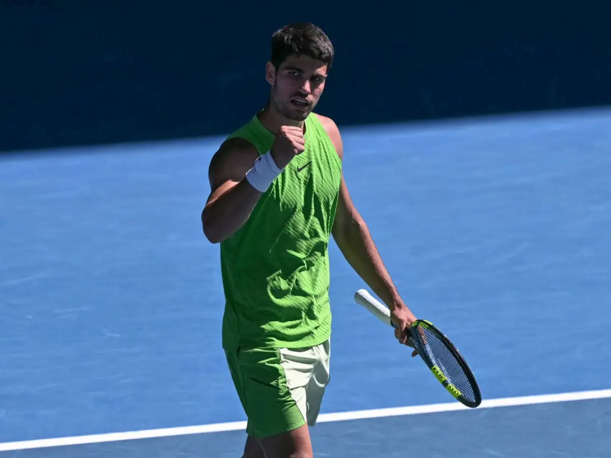Australian Open: Alcaraz, Sabalenka headline day six, Medvedev through after five-setter