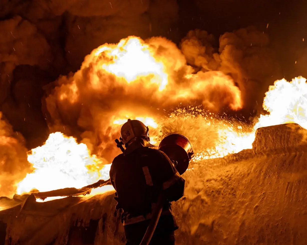 Russia launches massive attack on Ukraine as tripartite peace talks continue in UAE