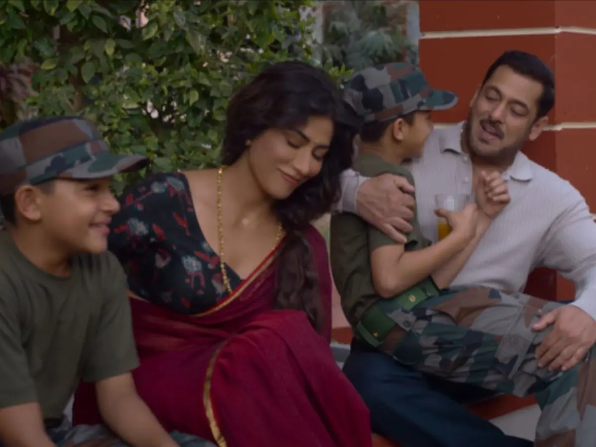 Salman Khan’s Battle of Galwan first song out! Arijit Singh-Shreya Ghoshal lend their voices to Maatrubhumi | Watch