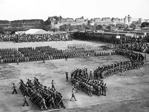 Republic Day 2026: 7 Rare and unseen photos from India’s first Republic Day Parade