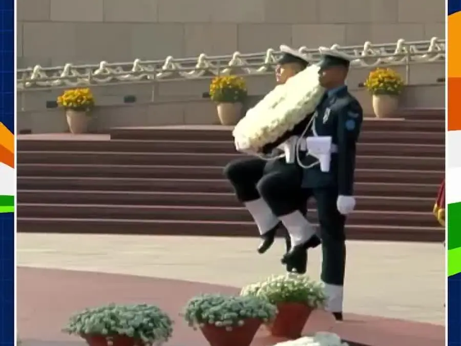 Republic Day 2026: PM Modi Paying Homage  at the National War Memorial in Delhi 