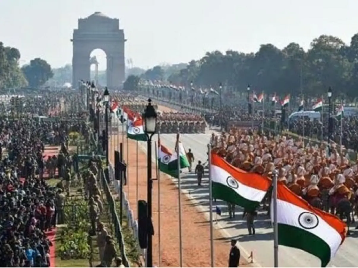 Republic Day 2026: Why the president unfurls tricolour on 26 January and PM hoists it on 15 August? Know the reason Republic Day 2026: Why the president unfurls tricolour on 26 January and PM hoists it on 15 August? Know the reason