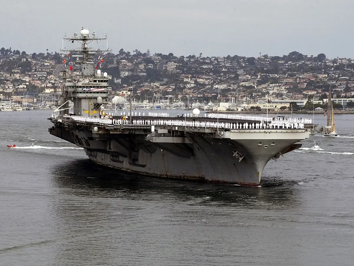 More than 5,000 US personnel at risk: Can Iran sink the USS Abraham ...
