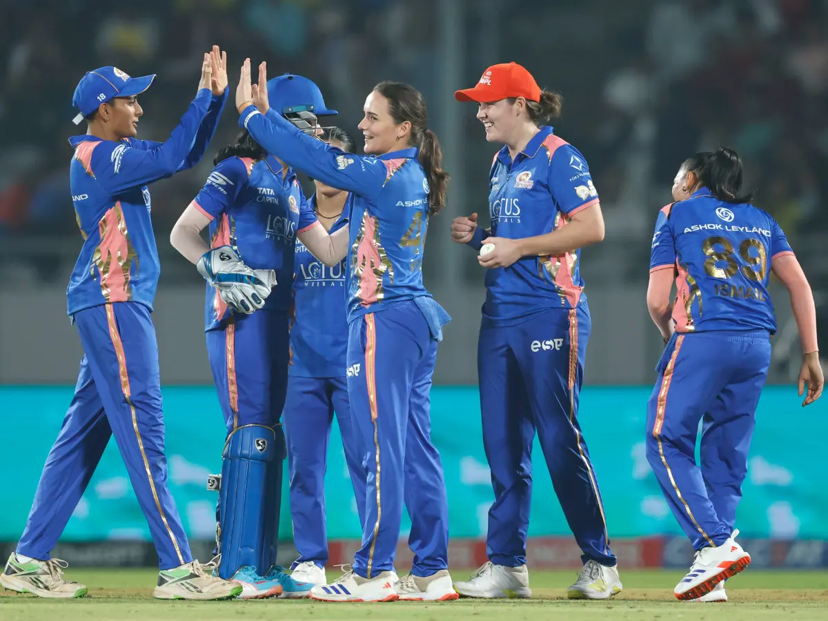 WPL 2026: Mumbai Indians beat Royal Challengers Bengaluru by 15 runs to stay alive in playoff hunt WPL 2026: Mumbai Indians beat Royal Challengers Bengaluru by 15 runs to stay alive in playoff hunt