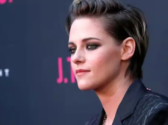 Kristen Stewart says it’s worse for female actors: 'They 'get treated like s***' Kristen Stewart says it’s worse for female actors: 'They 'get treated like s***'