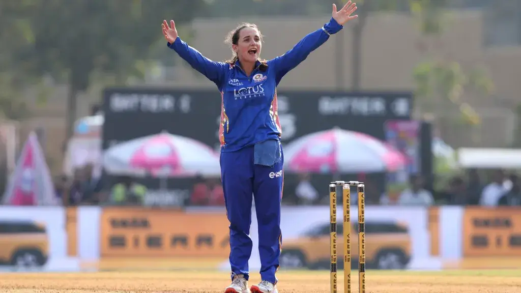 'Mumbai Kerr': Why India feels like home to Amelia Kerr and how cricket helped find her way back